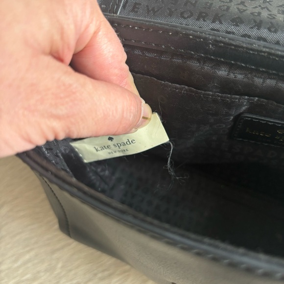 Kate Spade black/navy Jazmin Maplecourt leather crossbody with scalloped edge - Picture 6 of 12